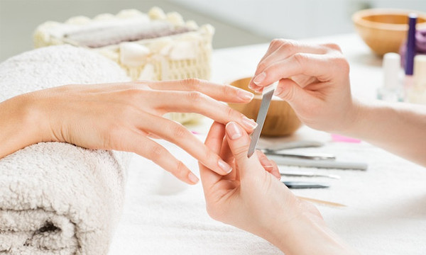 Manicure behandeling — per 30min